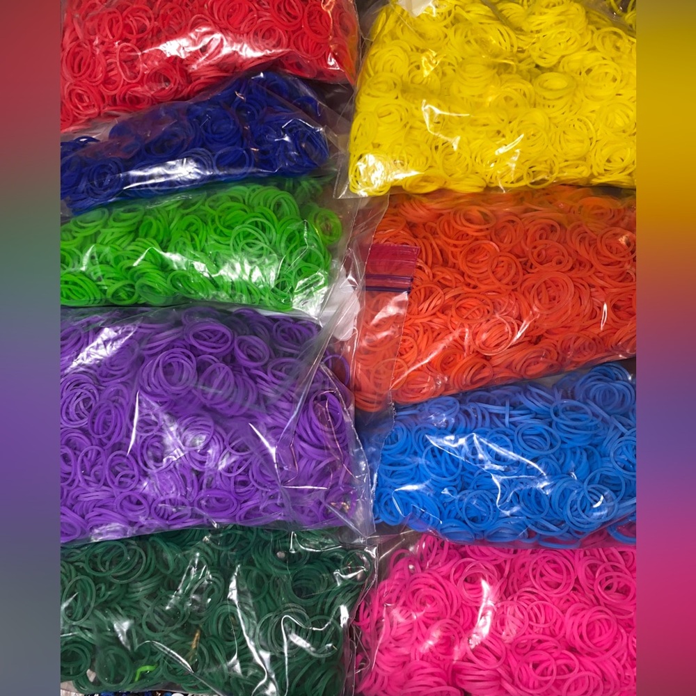 Rubber band bracelet making kit